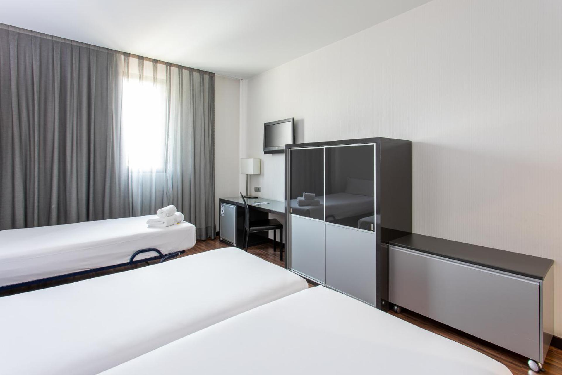 Hotel Ciudad De Mostoles Eksteriør bilde
