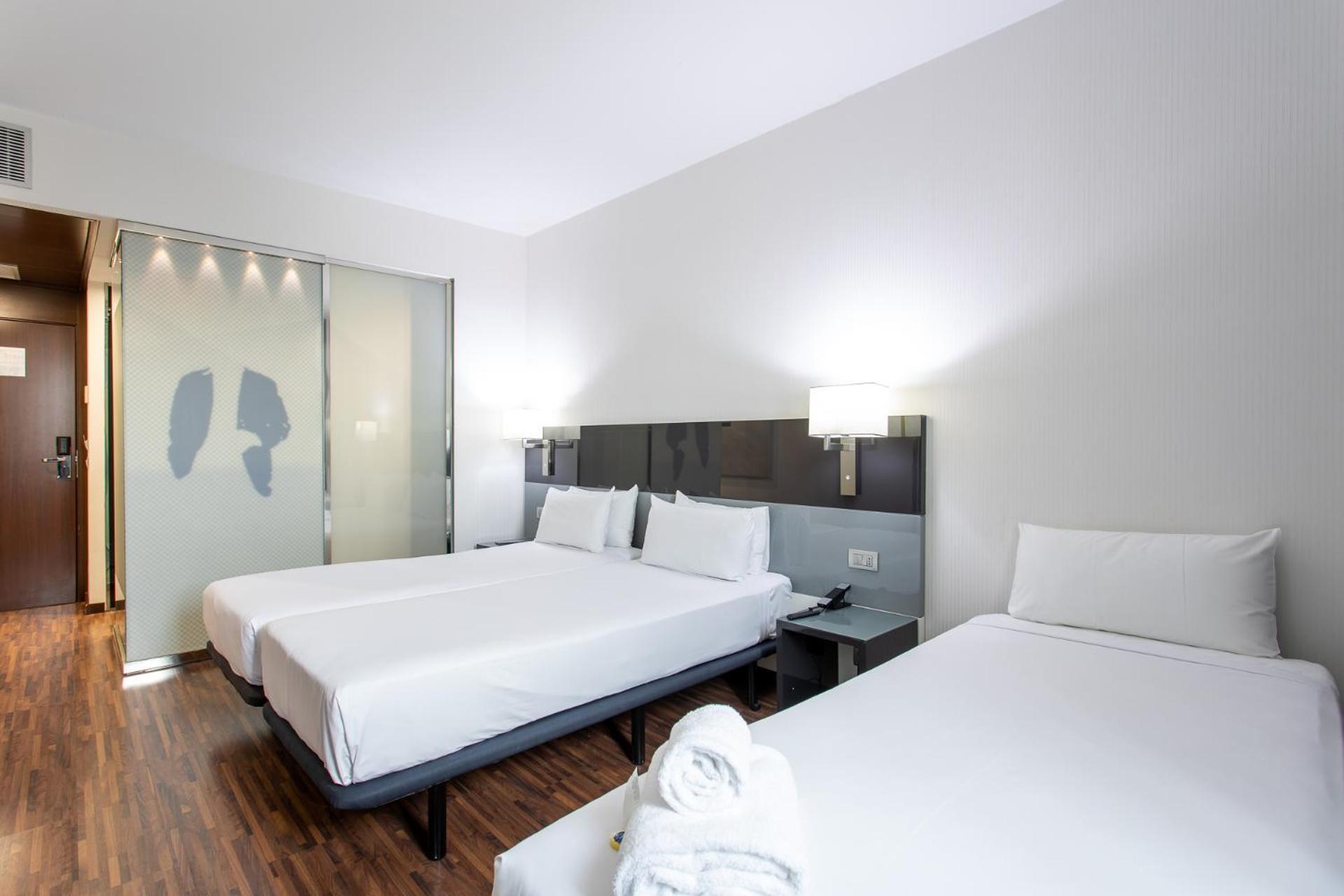 Hotel Ciudad De Mostoles Eksteriør bilde