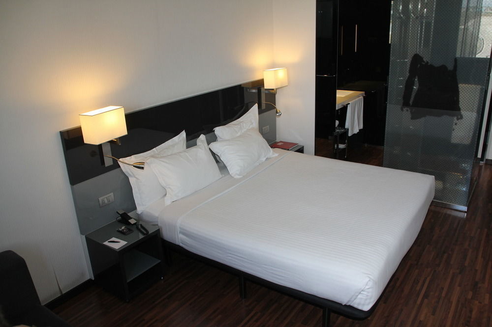 Hotel Ciudad De Mostoles Eksteriør bilde