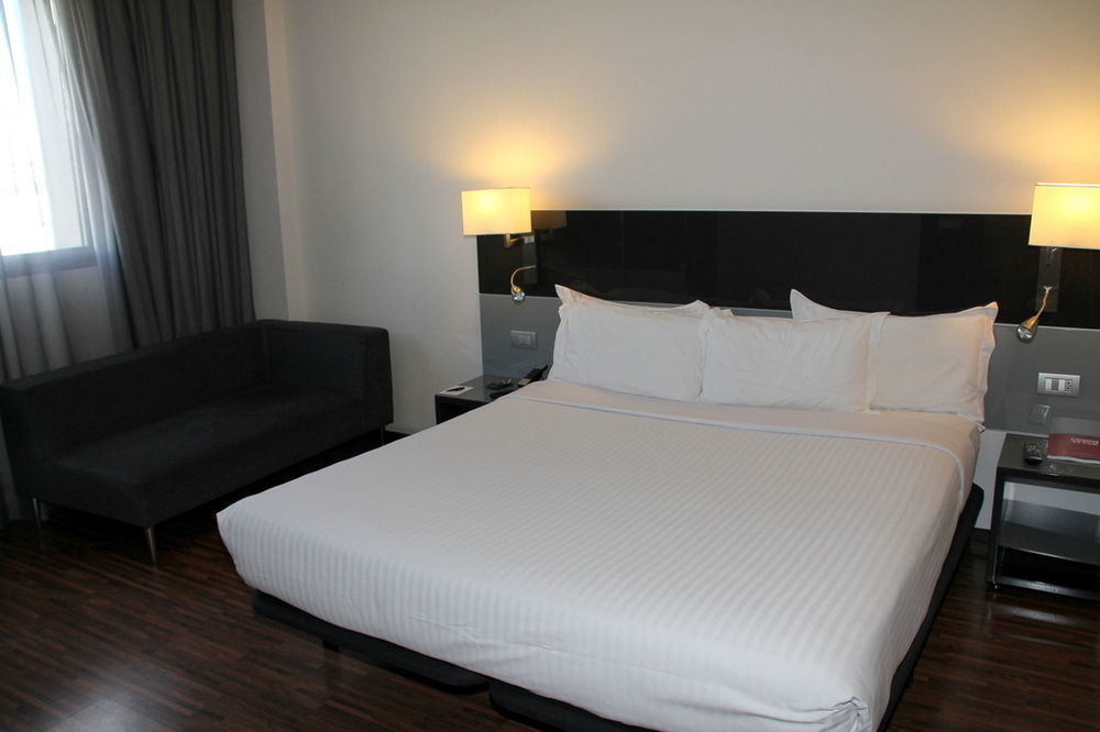 Hotel Ciudad De Mostoles Eksteriør bilde