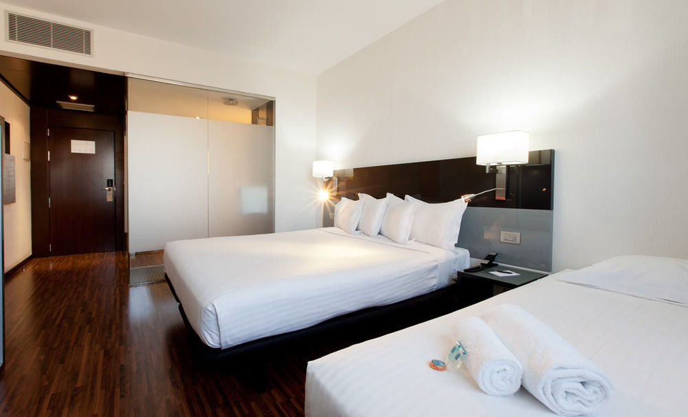 Hotel Ciudad De Mostoles Eksteriør bilde